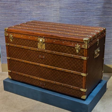 louis vuitton trunk verticale|louis vuitton side trunk monogram.